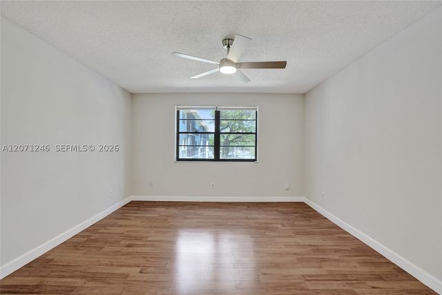 6090 N Sabal Palm Blvd 208, Tamarac, FL 33319