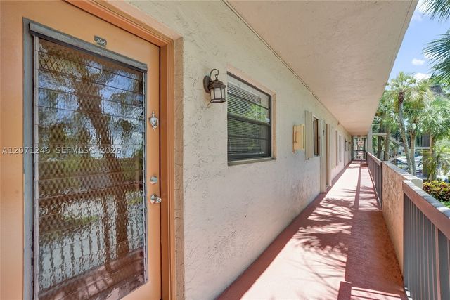 6090 N Sabal Palm Blvd 208, Tamarac, FL 33319