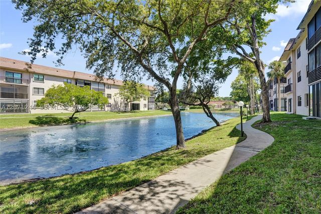 6090 N Sabal Palm Blvd 208, Tamarac, FL 33319