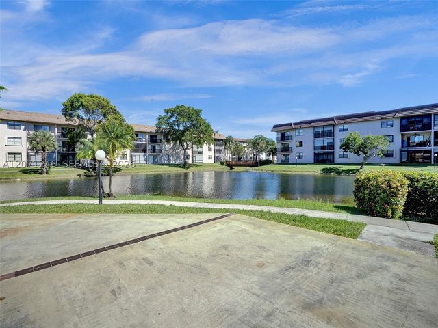 6090 N Sabal Palm Blvd 208, Tamarac, FL 33319