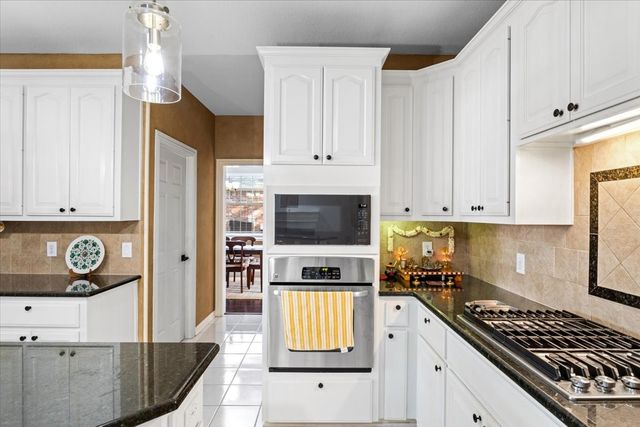 7423 Bradford Pear Drive, Irving, TX 75063