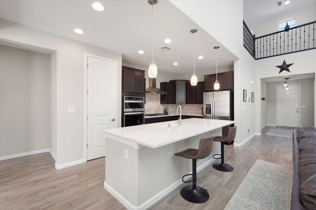 2012 White Dove Street SE, Albuquerque, NM 87123