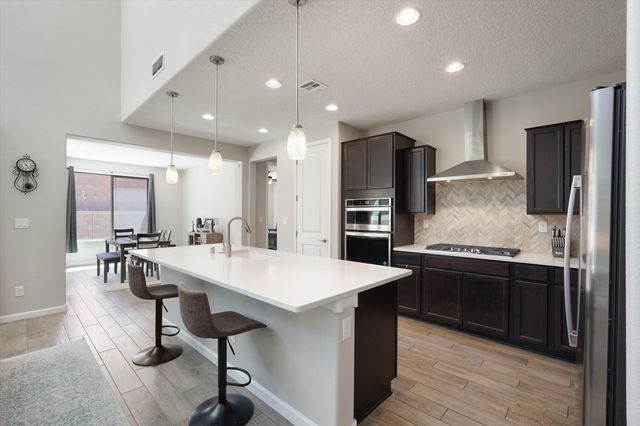 2012 White Dove Street SE, Albuquerque, NM 87123