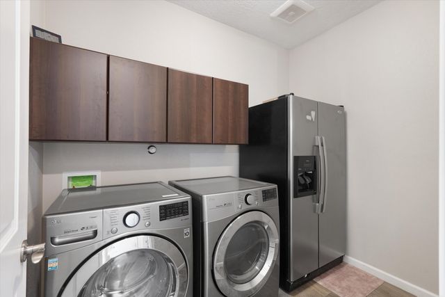 2012 White Dove Street SE, Albuquerque, NM 87123