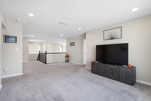 2012 White Dove Street SE, Albuquerque, NM 87123