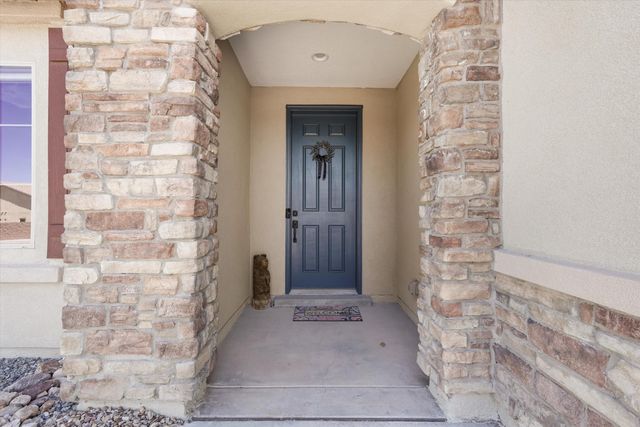 2012 White Dove Street SE, Albuquerque, NM 87123
