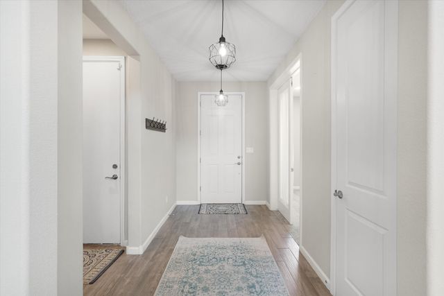 2012 White Dove Street SE, Albuquerque, NM 87123