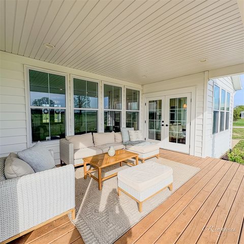 12115 40th Avenue, Allendale, MI 49401