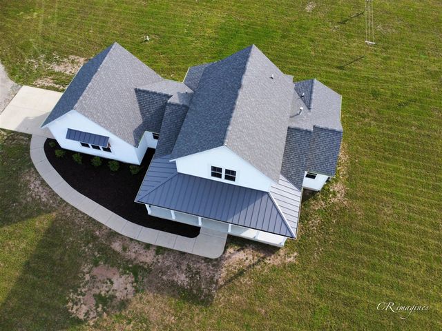 12115 40th Avenue, Allendale, MI 49401