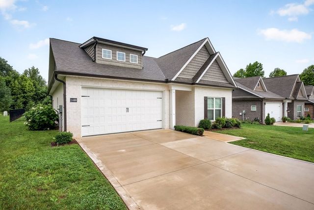 1400 Village Loop, Cookeville, TN 38501