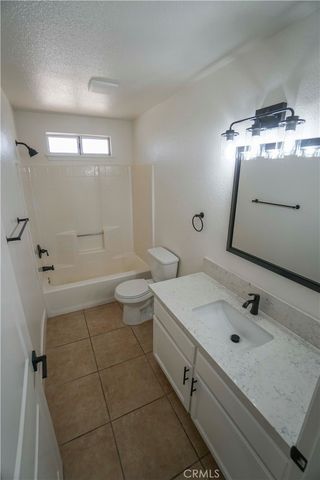 22574 Powhatan, Apple Valley, CA 92308