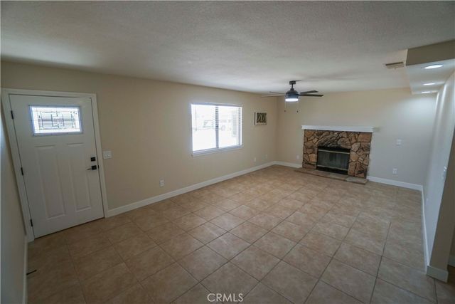 22574 Powhatan, Apple Valley, CA 92308