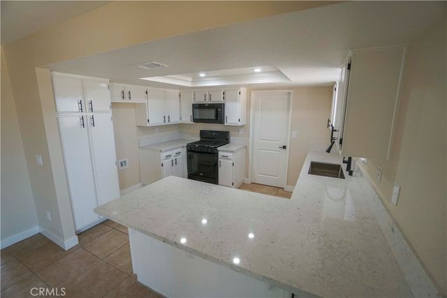 22574 Powhatan, Apple Valley, CA 92308
