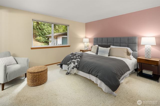 12016 106th Avenue NE, Kirkland, WA 98034