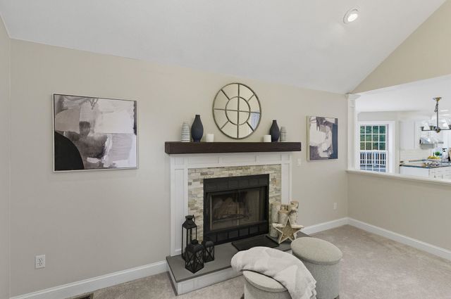 3 Hamilton Lane, Salem, NH 03079