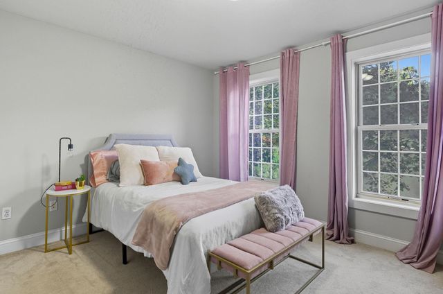 3 Hamilton Lane, Salem, NH 03079