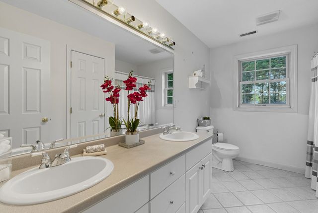 3 Hamilton Lane, Salem, NH 03079