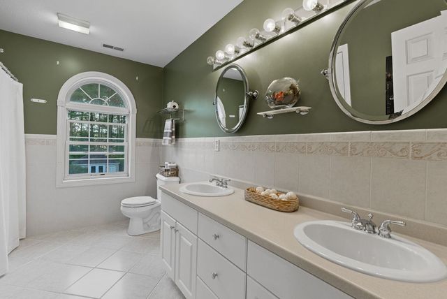 3 Hamilton Lane, Salem, NH 03079