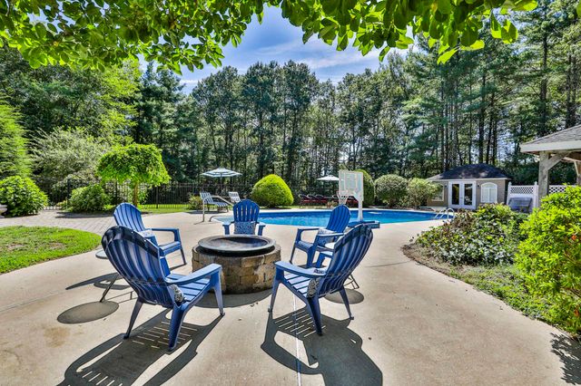 3 Hamilton Lane, Salem, NH 03079