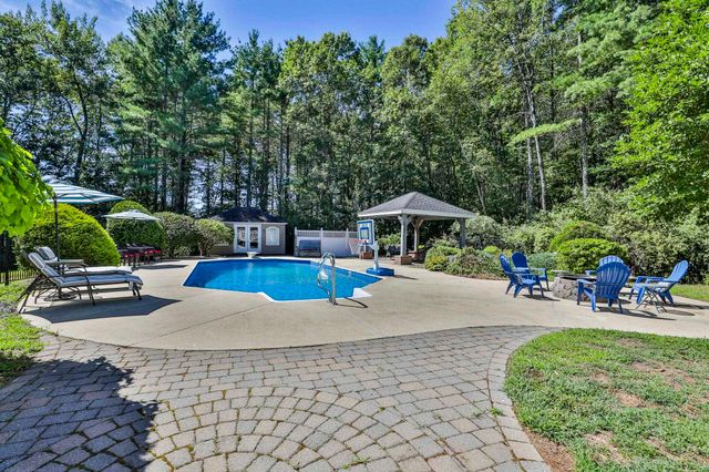 3 Hamilton Lane, Salem, NH 03079