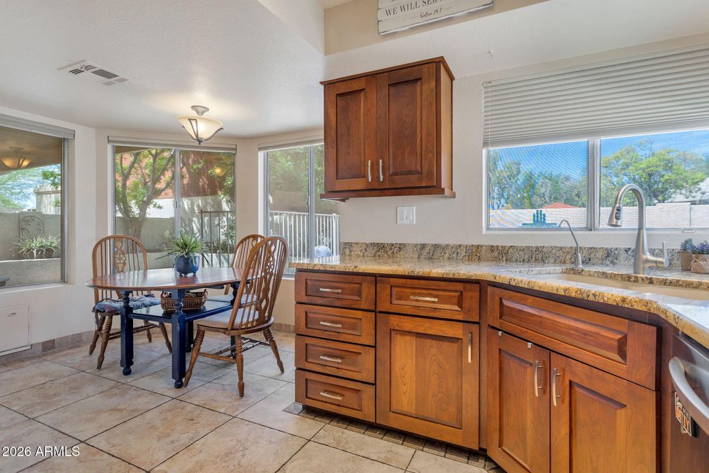 10308 N 65TH Lane, Glendale, AZ 85302 — photo 4