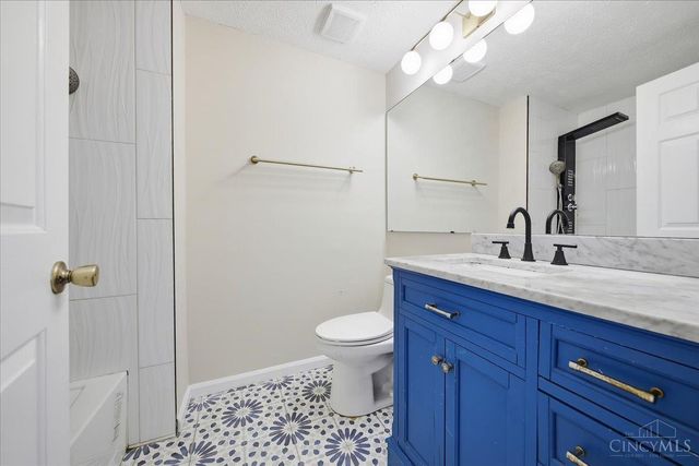 8256 Winters Lane, Deerfield Twp., OH 45040
