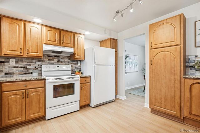 7116 S Dexter Street, Centennial, CO 80122