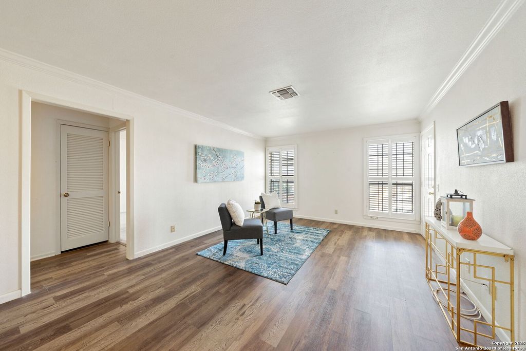 5359 Fredericksburg Rd Apt 808, San Antonio, TX 78229