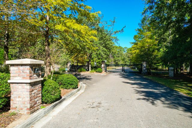 6530 Pepper Grass Trail, Ravenel, SC 29470
