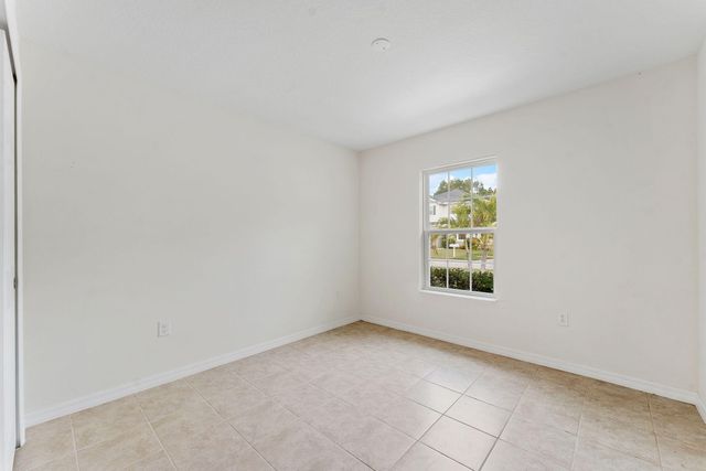5330 NW Pine Trail Circle, Port St. Lucie, Port St Lucie, FL 34983