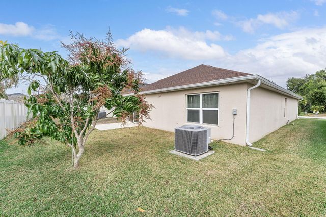 5330 NW Pine Trail Circle, Port St. Lucie, Port St Lucie, FL 34983
