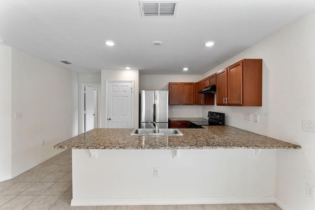 5330 NW Pine Trail Circle, Port St. Lucie, Port St Lucie, FL 34983