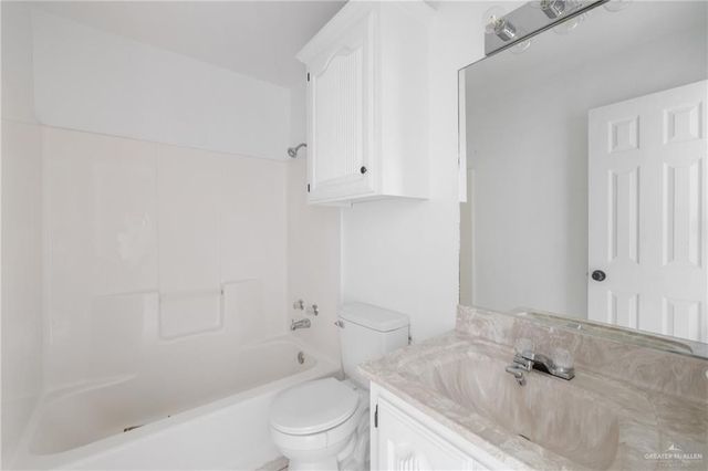 3003 Costa Azul Lane, Mission, TX 78574