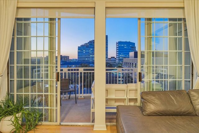 3225 Turtle Creek Boulevard 832, Dallas, TX 75219