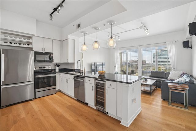 3225 Turtle Creek Boulevard 832, Dallas, TX 75219