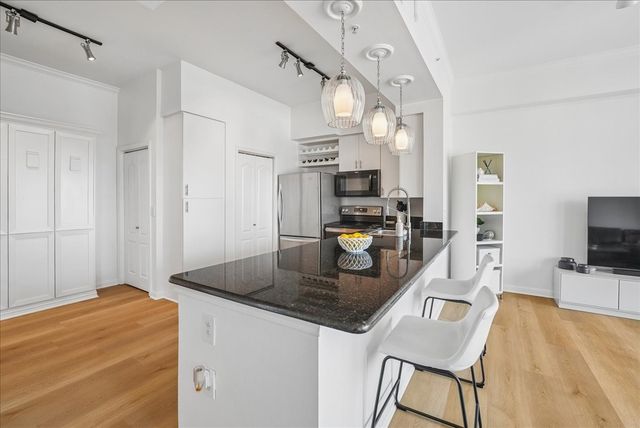 3225 Turtle Creek Boulevard 832, Dallas, TX 75219