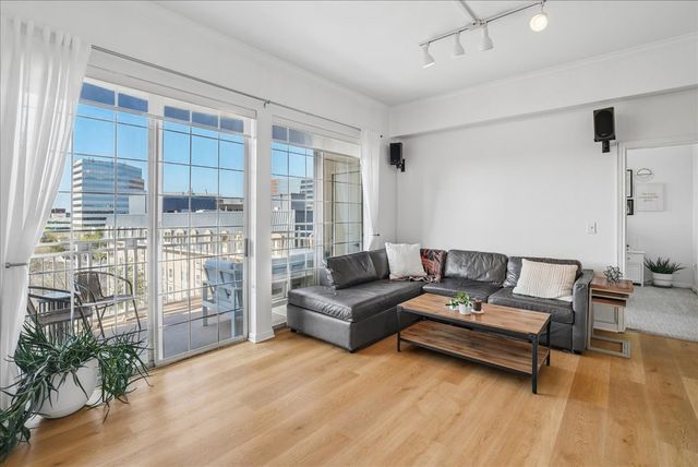 3225 Turtle Creek Boulevard 832, Dallas, TX 75219