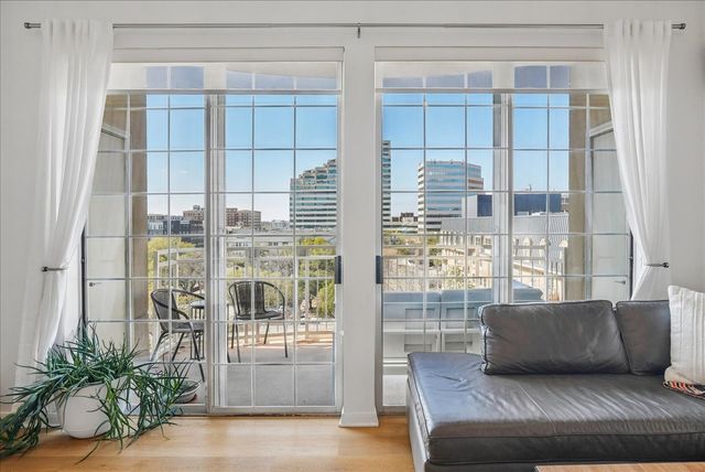 3225 Turtle Creek Boulevard 832, Dallas, TX 75219