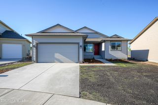 10519 Liverpool Loop, Hayden, ID 83835