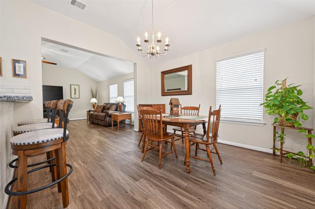 166 Cobblestone Lane, Cleveland, TX 77327