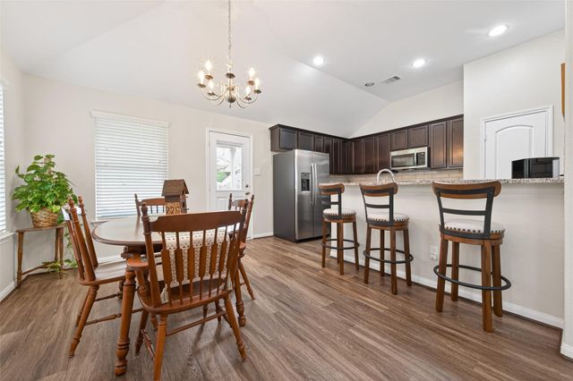 166 Cobblestone Lane, Cleveland, TX 77327