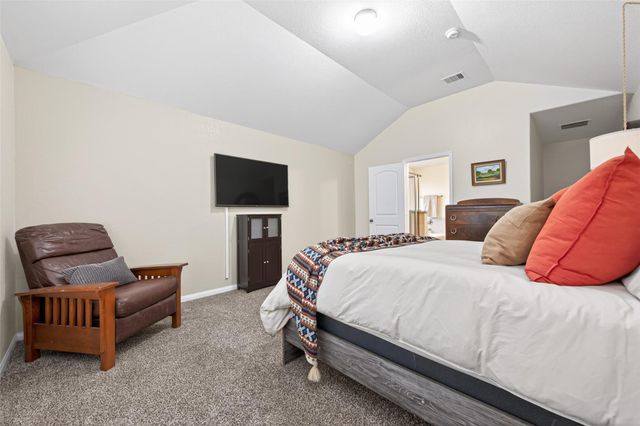 166 Cobblestone Lane, Cleveland, TX 77327