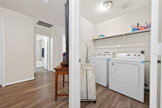 166 Cobblestone Lane, Cleveland, TX 77327