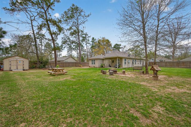 166 Cobblestone Lane, Cleveland, TX 77327