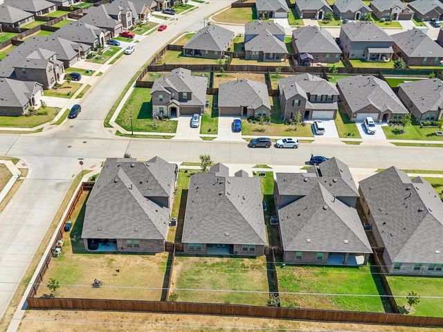 3257 Trails End Road, Aubrey, TX 76227