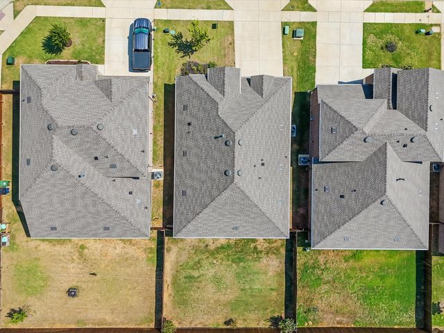 3257 Trails End Road, Aubrey, TX 76227