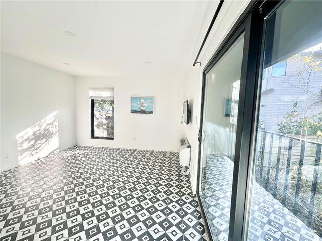 201 Academy DR 205, Austin, TX 78704