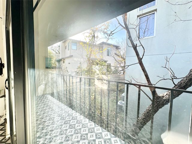 201 Academy DR 205, Austin, TX 78704