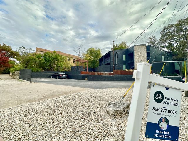 201 Academy DR 205, Austin, TX 78704