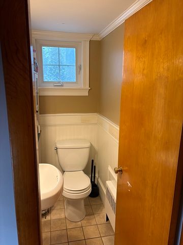 22 Farwell Ave, Boston, MA 02136